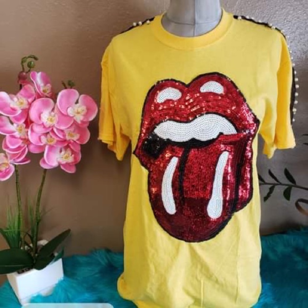 Tops - Picture 12 of 16